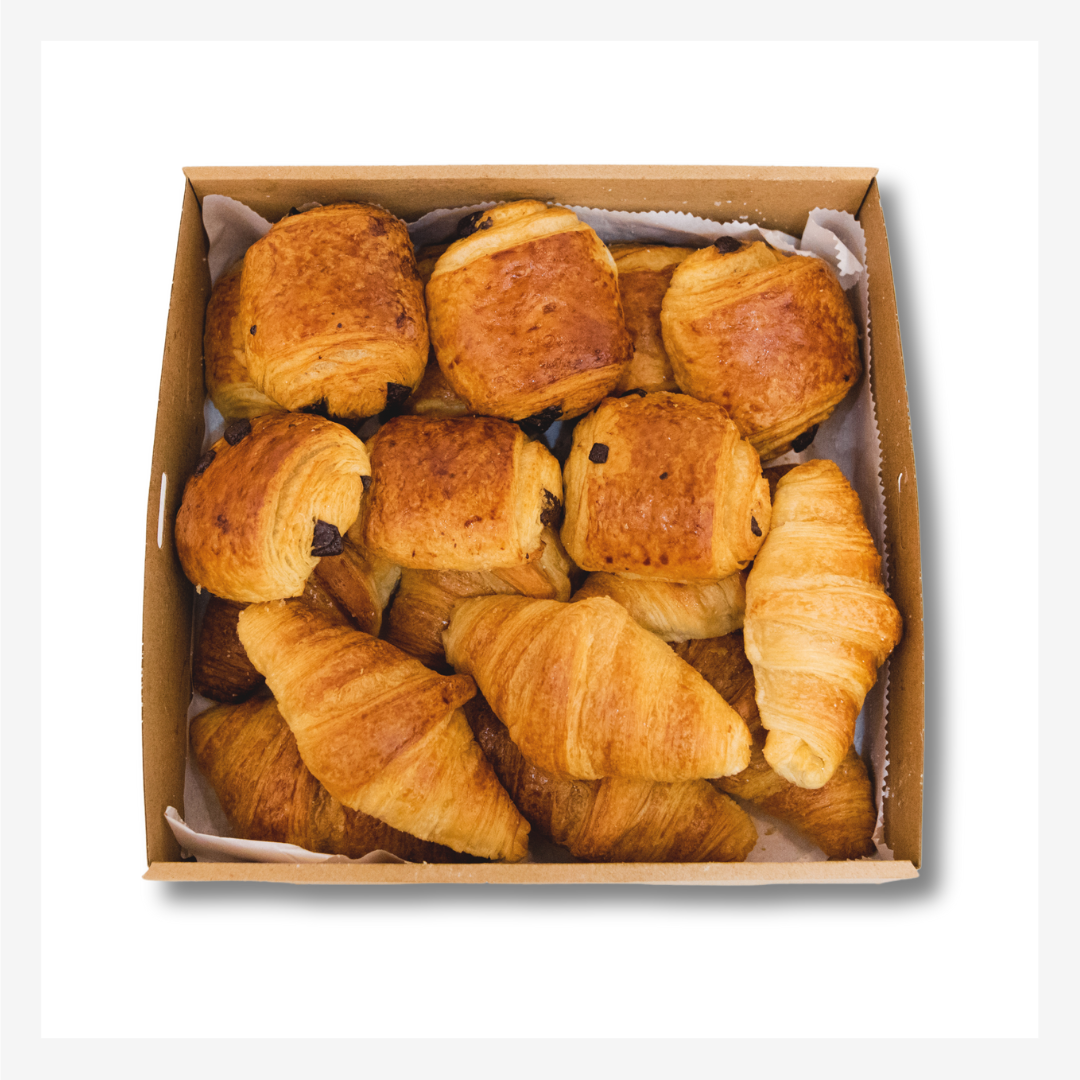 Mixed Mini Croissants & Pain Au Chocolat